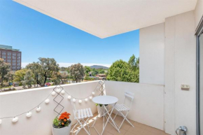 Modern Canberra Living in Great City Location, Canberra